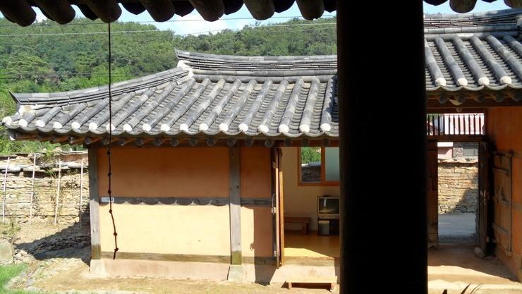 Готель Goseong Choi Pilgan'S Old House Екстер'єр фото