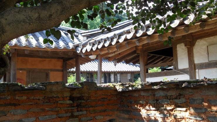 Готель Goseong Choi Pilgan'S Old House Екстер'єр фото